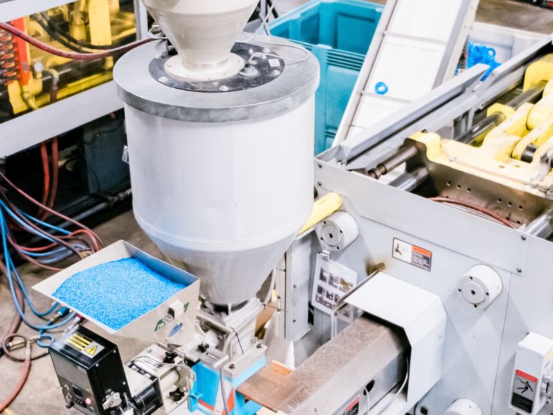 Manufacturing and distribution machinery