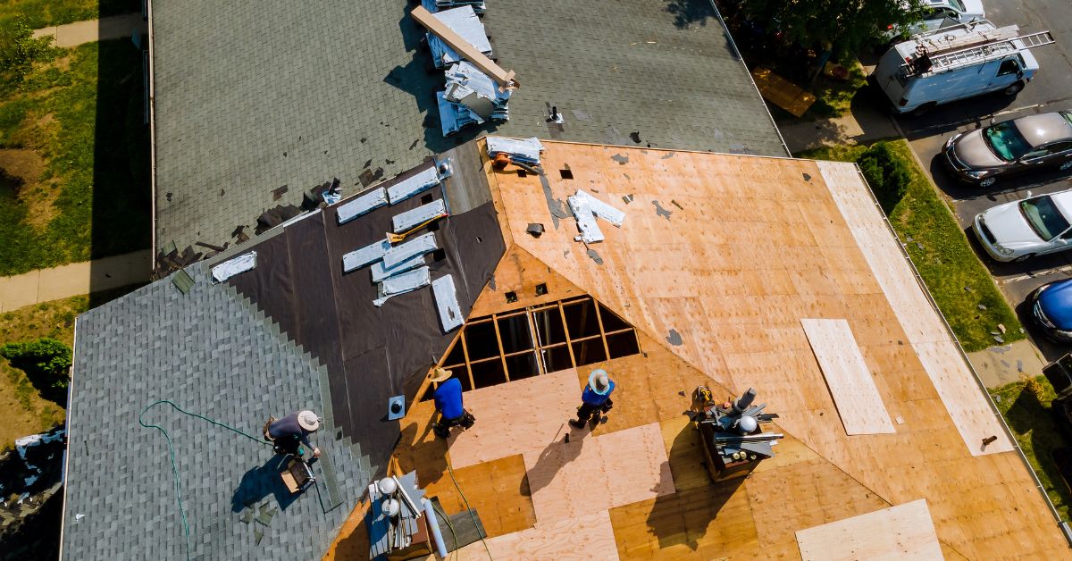 TPO, PVC, and EPDM Membrane<br><p>Single-ply rolls that need geometry held through transit and storage before they get unrolled on a deck.</p>