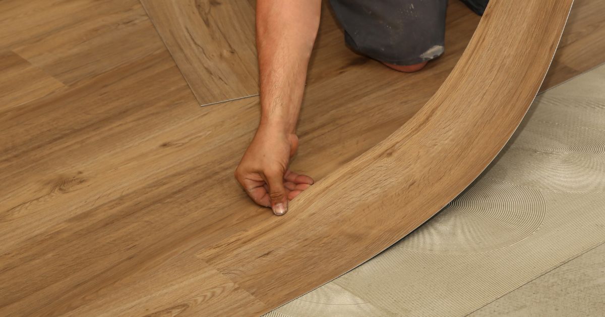 Sheet Vinyl and Resilient Flooring<br><p>Printed and homogeneous sheet vinyl where a flat spot or a scuff on the wear layer shows in the laid floor.</p>